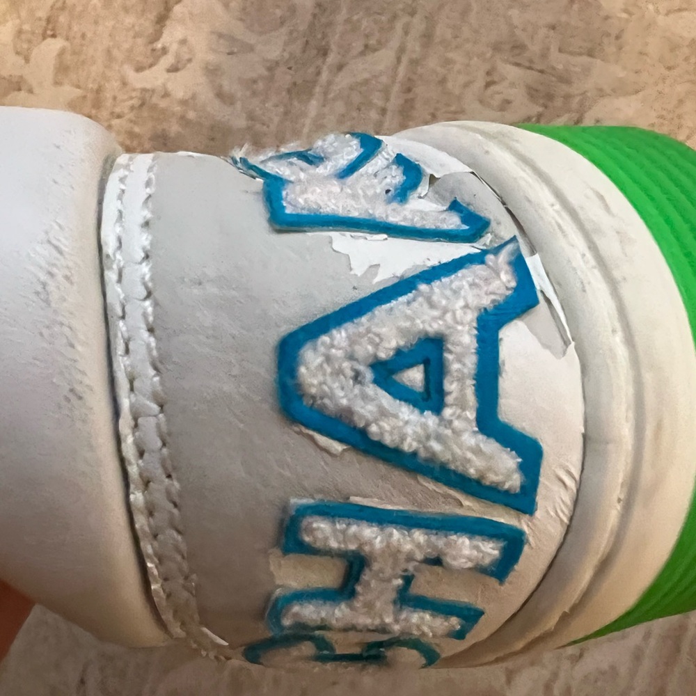 Chanel neon sneakers! Sz 38.5 - Picture 13 of 15